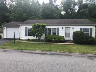 13 Abbey Rd, Easton, PA 18040