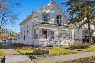 823 3rd St N, Fargo, ND 58102