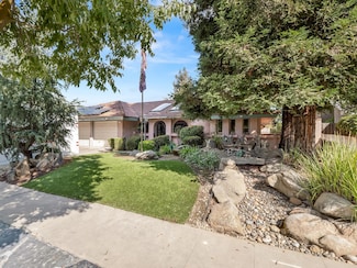 7258 N Pacific Ave, Fresno, CA 93711