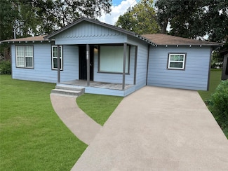 4818 Caplin St, Houston, TX 77026