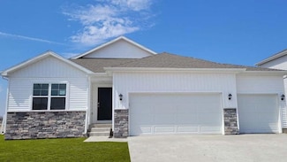 25123 Eagle Vista Dr, Adel, IA 50003
