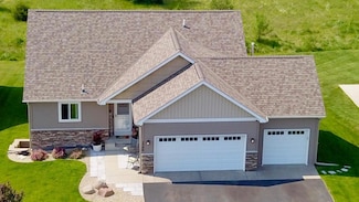 1756 34th St NE, Sauk Rapids, MN 56379
