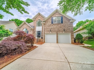 404 Basingdon Ct, Waxhaw, NC 28173