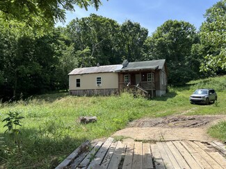 281 Mcmillian St, Erin, TN 37061