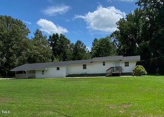 127 Dowtin St, Warrenton, NC 27589