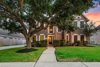 2613 Bay Shore Dr, Seabrook, TX 77586