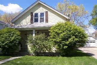 413 S Broadway, Aurora, IL 60505