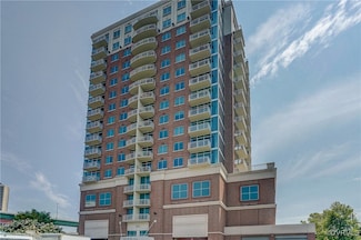 301 Virginia St Unit 907, Richmond, VA 23219