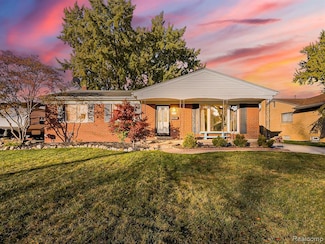 29227 Norma Dr, Warren, MI 48093