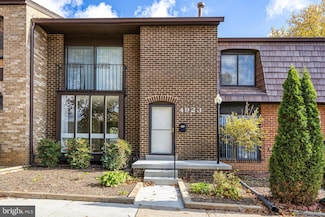 4923 Casimir St, Annandale, VA 22003