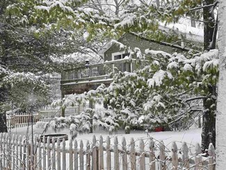 211 Jefferson St, Boyne City, MI 49712