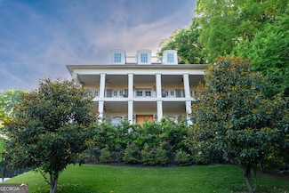 790 Lakeview Ave NE, Atlanta, GA 30308