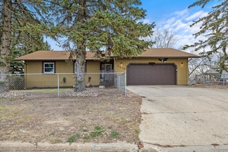 1410 1st St NE, Minot, ND 58703