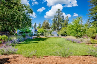 7170 Lynch Rd, Sebastopol, CA 95472