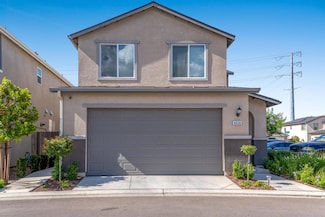 6458 E Riesling Dr, Fresno, CA 93727