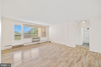 7900 Old York Rd Unit 715B, Elkins Park, PA 19027