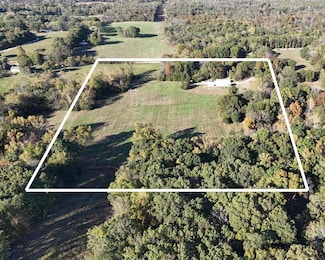 19180 E 920th Rd, Humansville, MO 65674