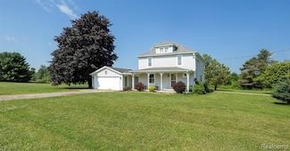 6550 Black River Rd, Croswell, MI 48422