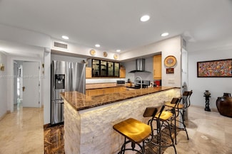 7167 Ballantrae Ct, Hialeah, FL 33014