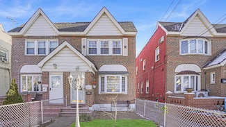 133-25 84th St, Jamaica, NY 11417
