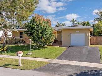 20565 SW 80th Place, Cutler Bay, FL 33189