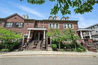 16836 Farmington Rd Unit 52, Livonia, MI 48154