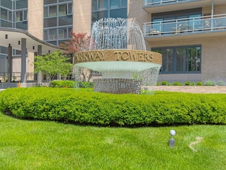 4545 Wornall Rd Unit 208, Kansas City, MO 64111