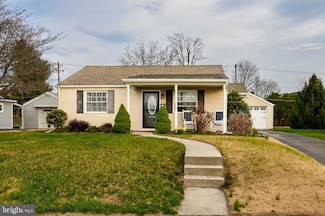 1212 Glenwood Ave, Hagerstown, MD 21742