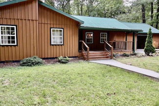 1843 Old Mobile Rd, McCaysville, GA 30555