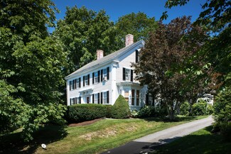 58 Bristol Rd, Damariscotta, ME 04543