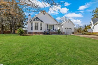 9 Fieldcrest Ct, Simpsonville, SC 29681