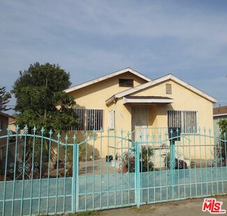 351 E 56th St, Los Angeles, CA 90011