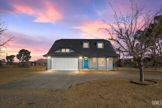 16753 Glendower Ave, Edwards, CA 93523