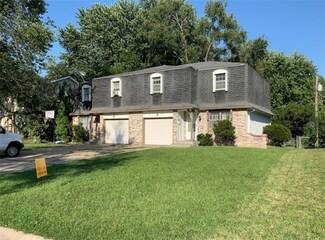 9433 Taylor Dr, Overland Park, KS 66212