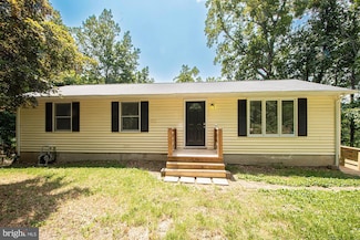 302 Summit Point Dr, Front Royal, VA 22630