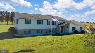 51 Cleaver Rd, Oley, PA 19547
