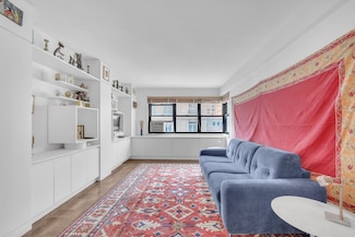 11 E 87th St Unit 9F, New York, NY 10128