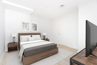 75 Wall St Unit 38R, New York, NY 10005