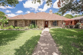1307 Stonewood Dr, Carrollton, TX 75006