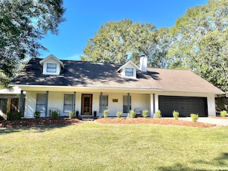 411 Whispering Pines Ave, Hattiesburg, MS 39402