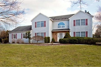 31 Parkview Rd, Cranbury, NJ 08512