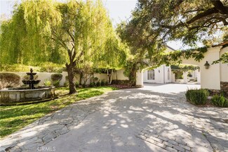 26066 Mulholland Hwy, Calabasas, CA 91302