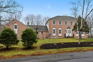 4 Blueberry Hill Rd, Andover, MA 01810