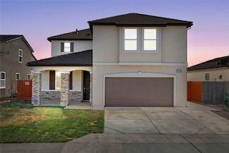 1276 Sauret St, Madera, CA 93638