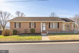 362 Lincoln St, Strasburg, VA 22657
