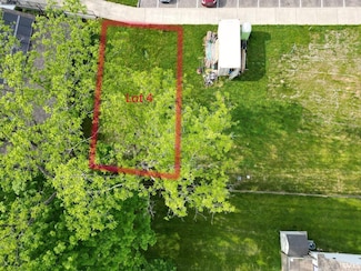 1317 E Short St, Bloomington, IN 47401