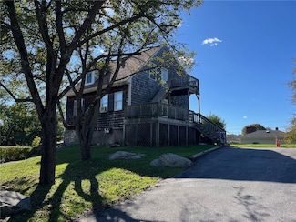 3 Buttonwood St Unit 1, Bristol, RI 02809