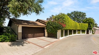 1018 N Tigertail Rd, Los Angeles, CA 90049