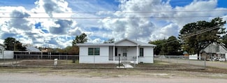 509 N 2nd St, Alpine, TX 79830