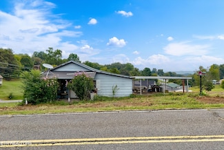 7952 Hill Rd, Knoxville, TN 37938